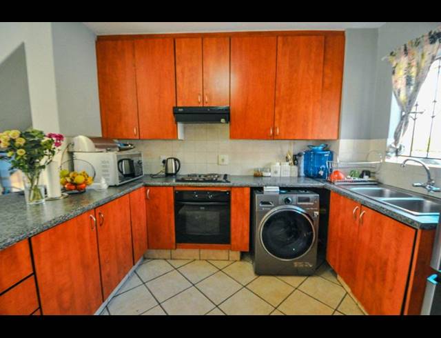 3 BEDROOM TOWNHOUSE FOR SALE IN HALFWAY GARDENS